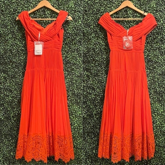 NWT Self-Portrait Off-Shoulder Pleated Lace Midi Dress - Picture 3 of 8